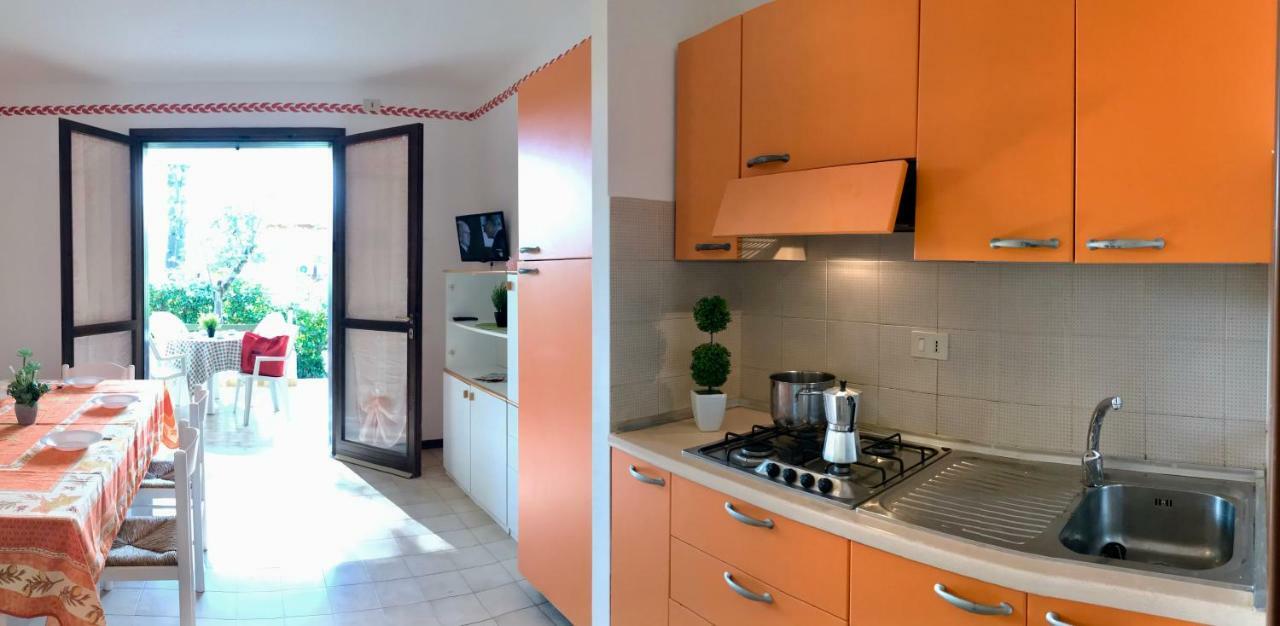 Residence Cinzia Pool Бибионе Екстериор снимка