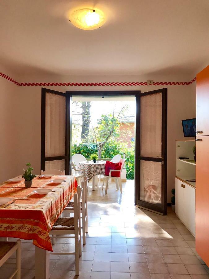 Residence Cinzia Pool Бибионе Екстериор снимка