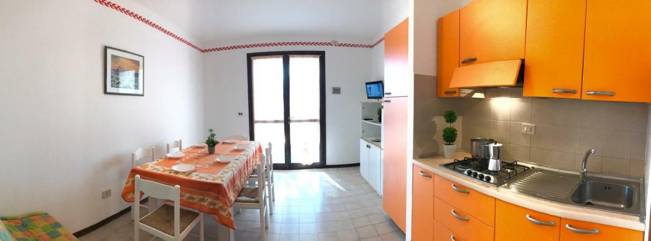 Residence Cinzia Pool Бибионе Екстериор снимка