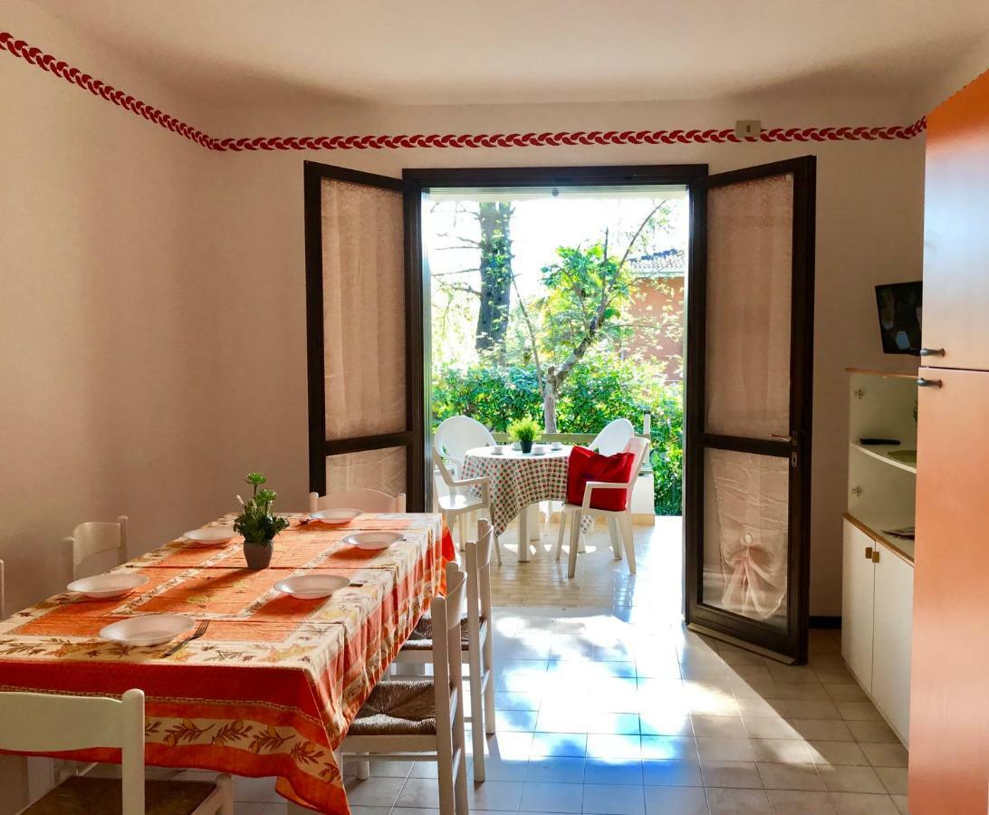 Residence Cinzia Pool Бибионе Екстериор снимка